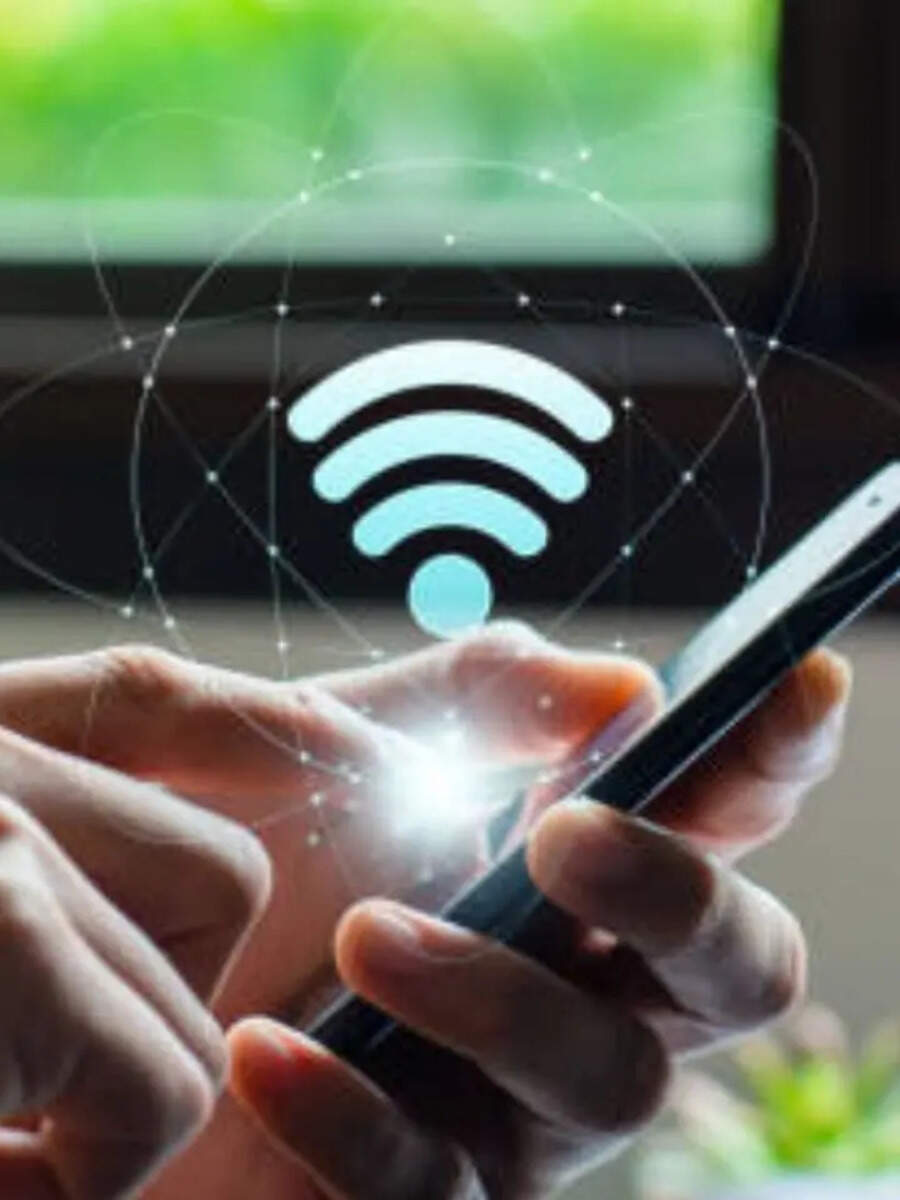  உங்க வைஃபை ரொம்ப ஸ்லோவா இருக்கா? இன்டர்நெட் வேகத்தை அதிகரிக்க 5 குறிப்புகள்! 