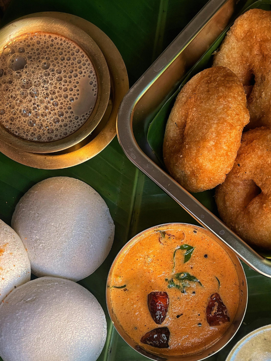  Eating Habit: வெள்ளி, தங்கம், பித்தளை, ஸ்டீல்... எந்த தட்டில் சாப்பிடுவது ஆரோக்கியம்? 