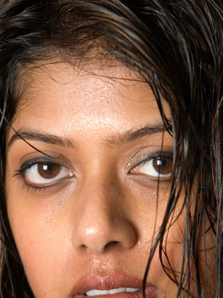  வெயிலில் முகம் கருக்காமல் இருக்க இதையெல்லாம் செய்யுங்கள்! 