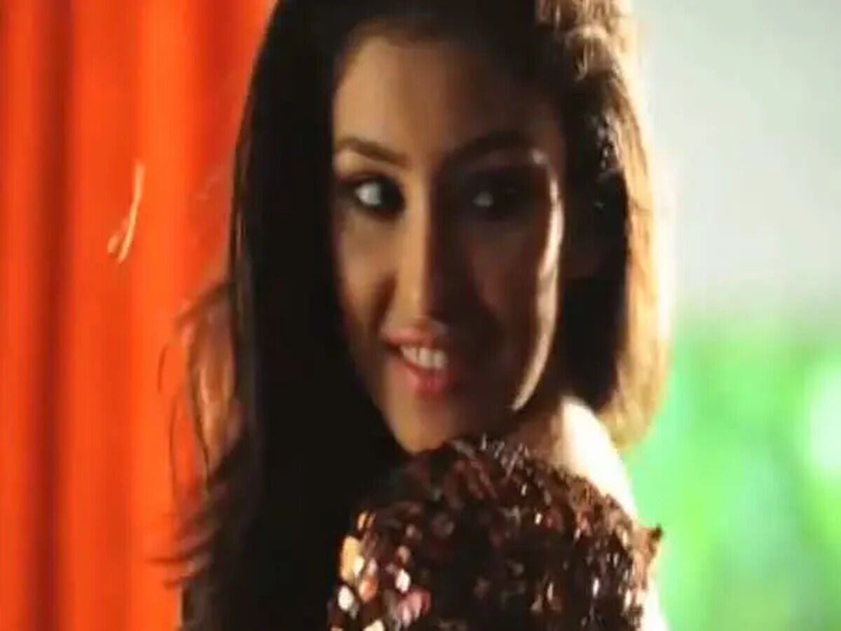 Femina Diwali edition with PFMI World 2013 Navneet Kaur Dhillon