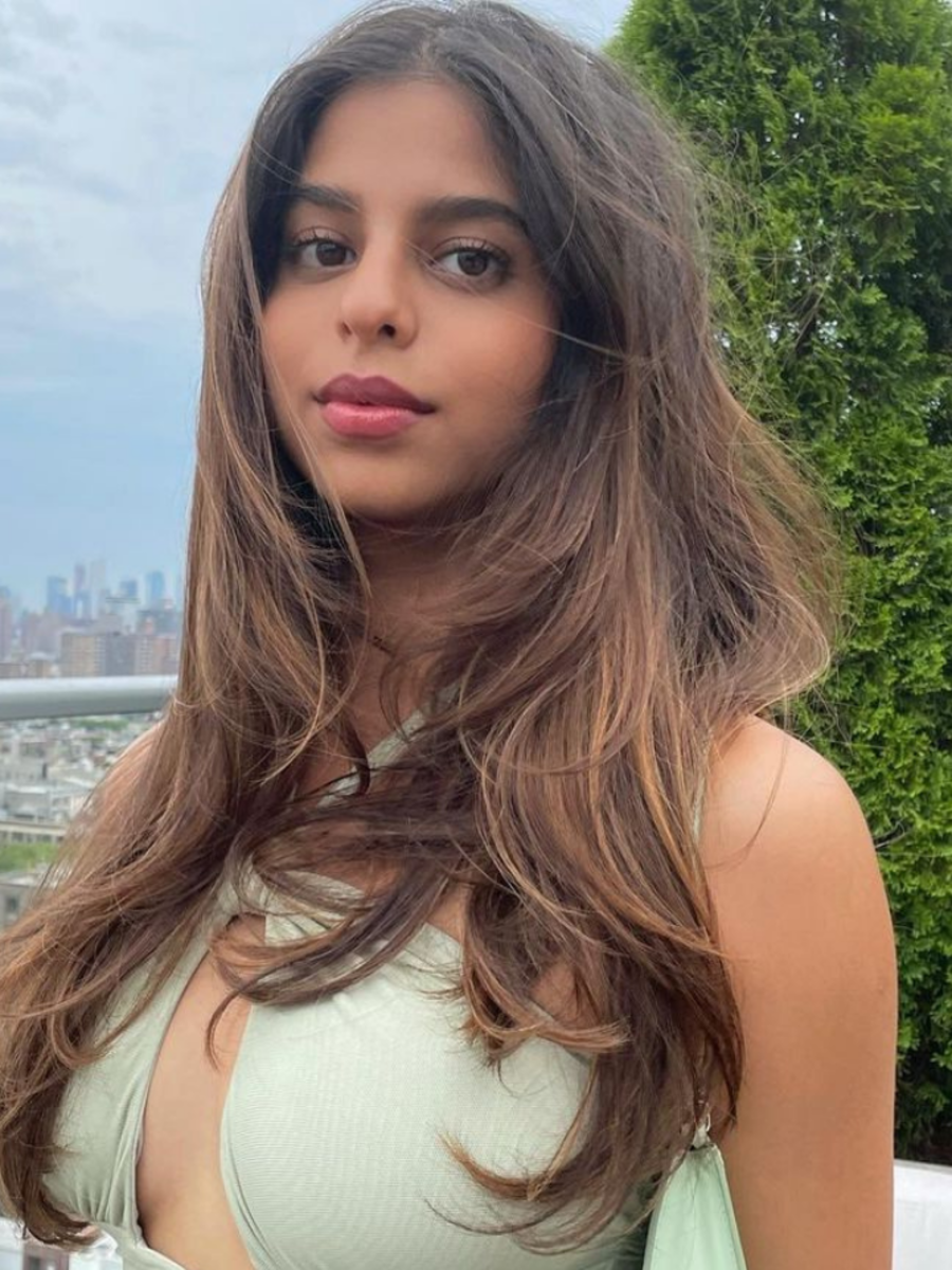 suhana-khan-s-best-glossy-makeup-looks-zoom-tv